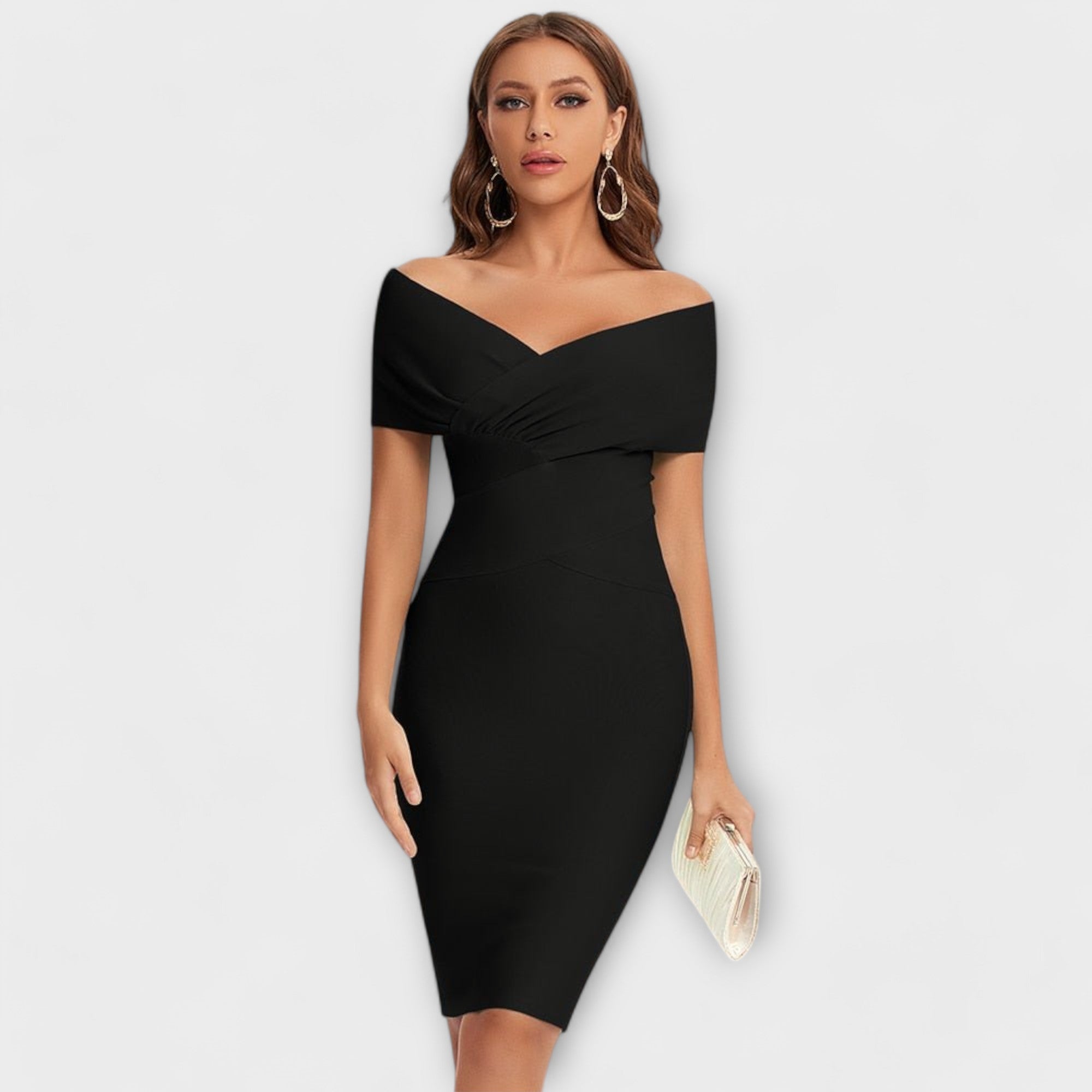 Lara | Elegantné mini šaty s výstrihom do V
